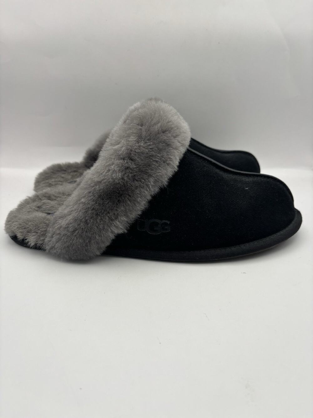 Ugg Scuffette II Black Slippers Women Size 10